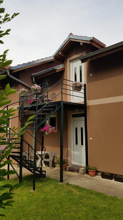 Apartmani V&F Vrnjačka Banja Dış mekan fotoğraf
