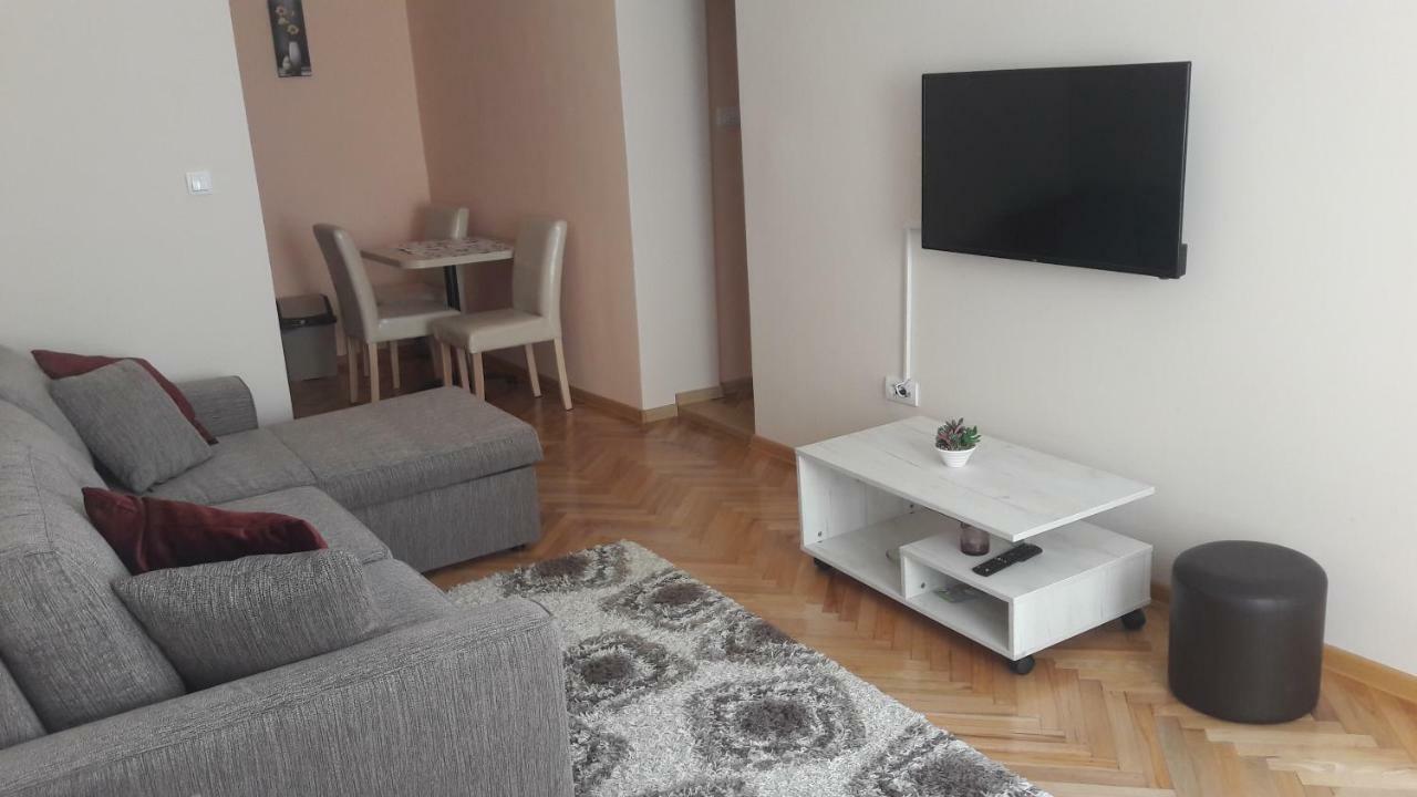 Apartmani V&F Vrnjačka Banja Dış mekan fotoğraf